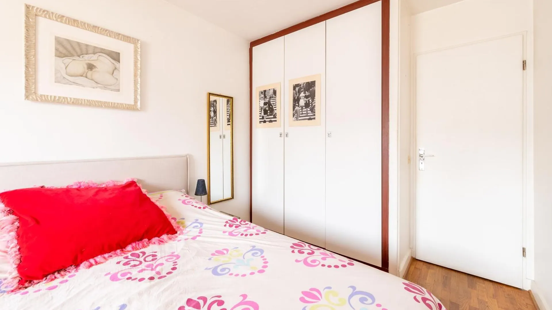 Trendy 1bd Retreat With Patio Goutte D'or Apartment Paris