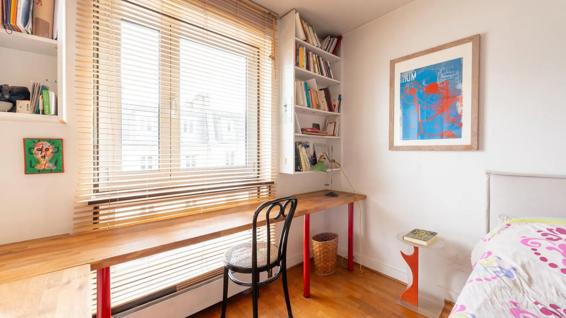 Trendy 1bd Retreat With Patio Goutte D'or Париж