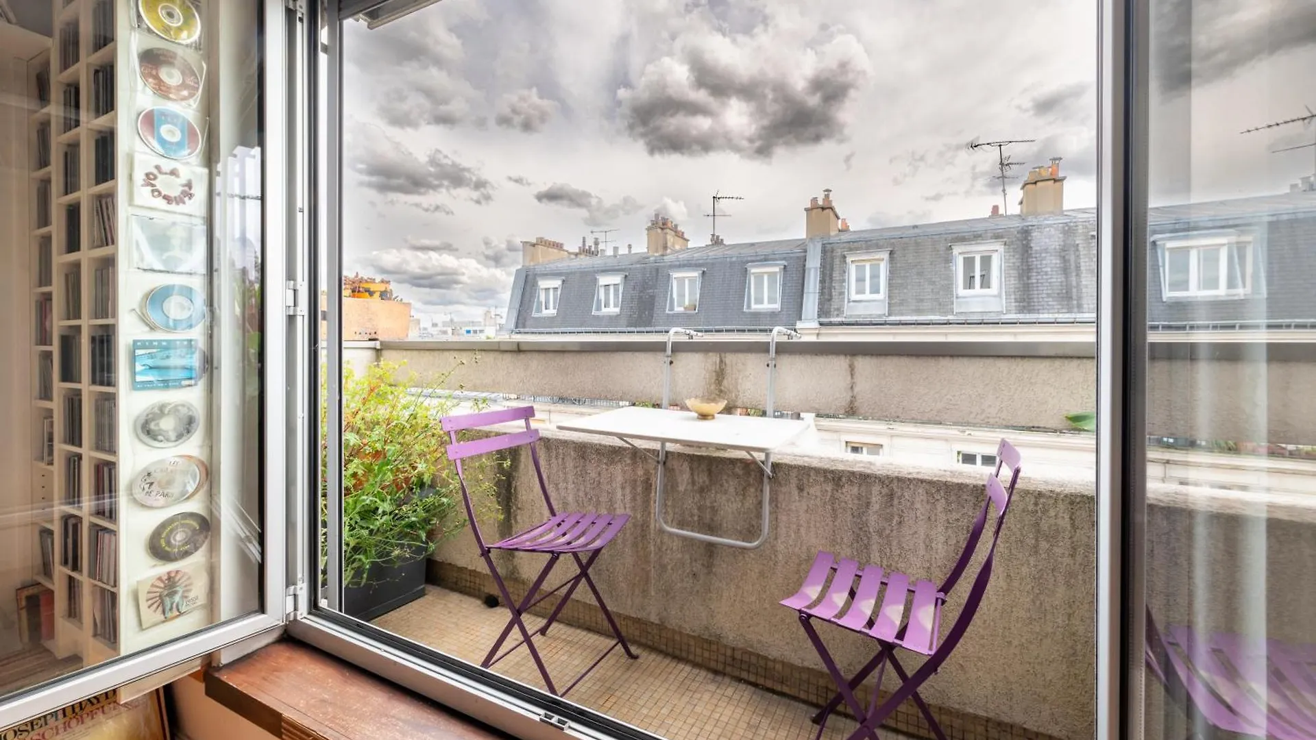 Trendy 1bd Retreat With Patio Goutte D'or Paris